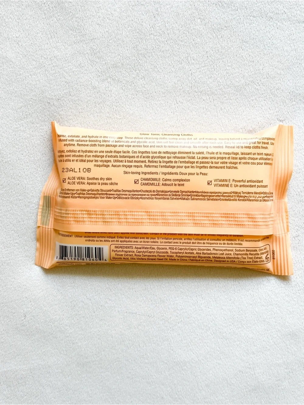 Pixi Glow Tonic Cleansing Cloths - Peach & Light Green